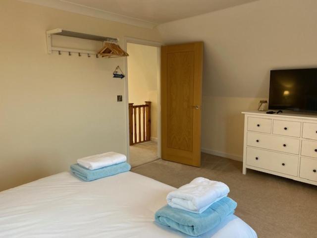 Stylish Contemporary Seaside Holiday Home With 5 Bedrooms, Sea View, Parking And Ev Point Herne Bay Eksteriør bilde